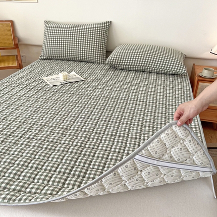 卡伦家纺 2025新款全棉色织水洗棉夹棉床垫席梦思保护垫 绿小格