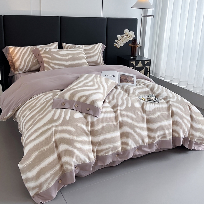 91家纺网 家纺一手货源 找家纺 艾迪尚家纺 2025新款柔丝茸磨毛印花纽扣款四件套 唐顿