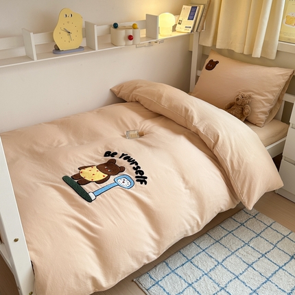 91家纺网 家纺一手货源 找家纺 （总）顾里家纺 2024新款ins可爱风云朵棉套件学生床套件