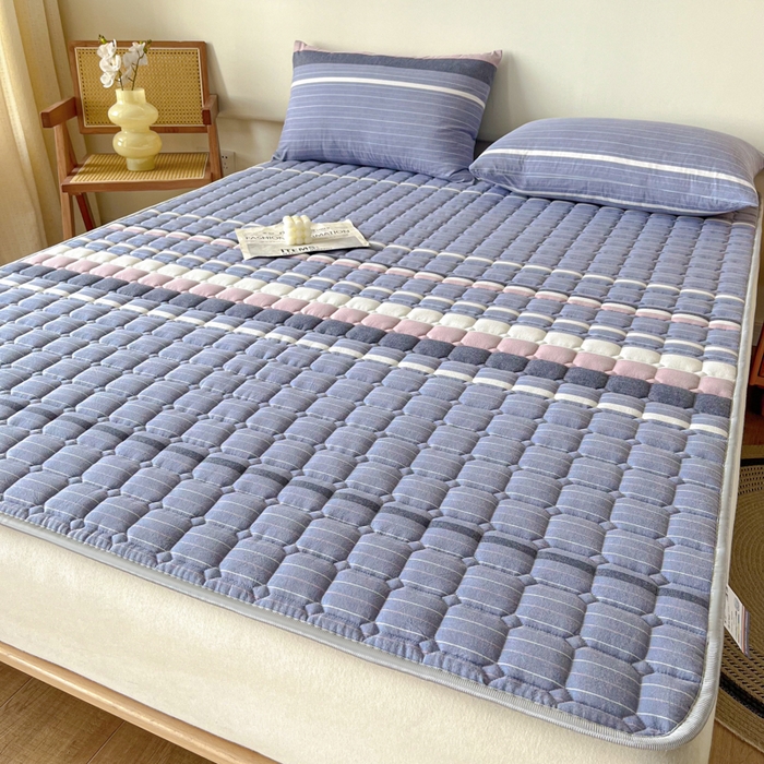 91家纺网 家纺一手货源 找家纺 卡伦家纺 2025新款全棉色织水洗棉夹棉床垫席梦思保护垫 格林兰