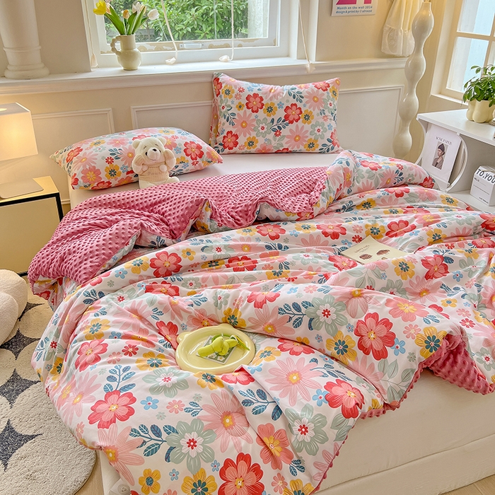 91家纺网 家纺一手货源 找家纺 （总）居易简 2025新款水洗棉双层纱豆豆绒被被子被芯冬被春秋被豆豆被加绒直播  