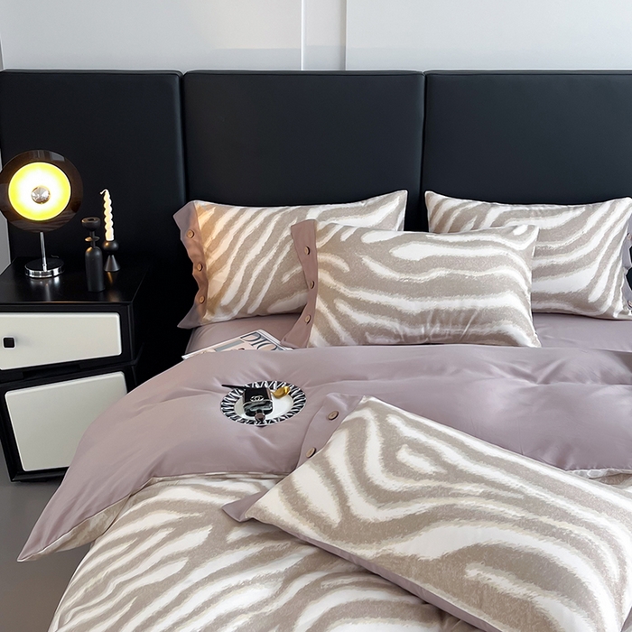 91家纺网 家纺一手货源 找家纺 艾迪尚家纺 2025新款柔丝茸磨毛印花纽扣款单被套 唐顿