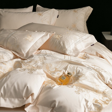 91家纺网 家纺一手货源 找家纺  【A类母婴级】100支长绒棉四件套全棉纯棉轻奢风床单床笠款重工刺绣天丝棉床上用品 克里斯 薄暮金