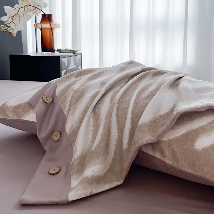 91家纺网 家纺一手货源 找家纺 艾迪尚家纺 2025新款柔丝茸磨毛印花纽扣款单枕套 唐顿