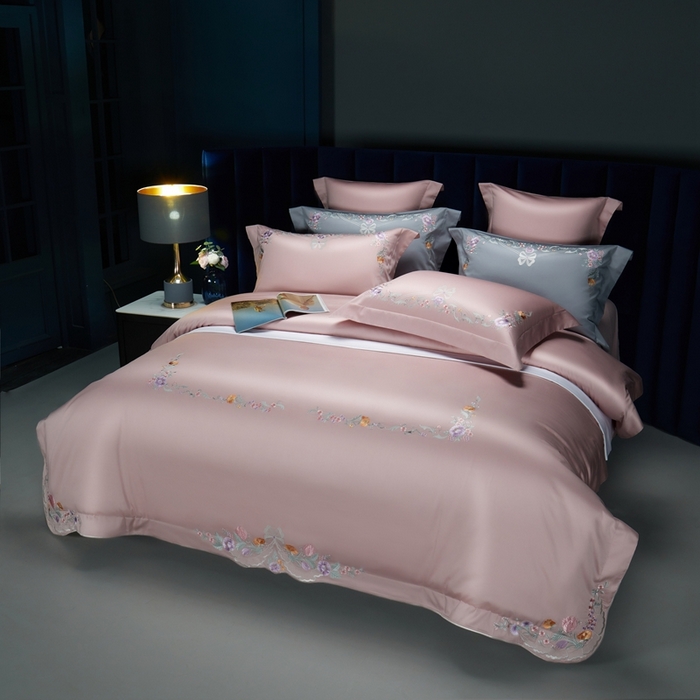 91家纺网 家纺一手货源 找家纺 美娘阁2025新款双股长绒棉居家款四件套 花与爱丽丝-粉玉色