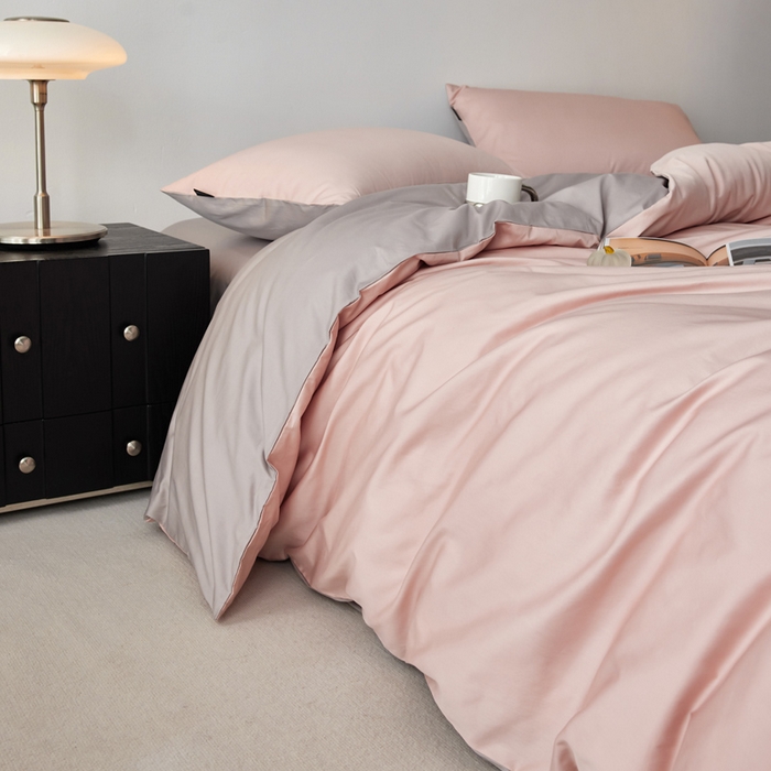 91家纺网 家纺一手货源 找家纺 安莱生活 2024新款100s全棉贡缎四件套 虾粉-银灰