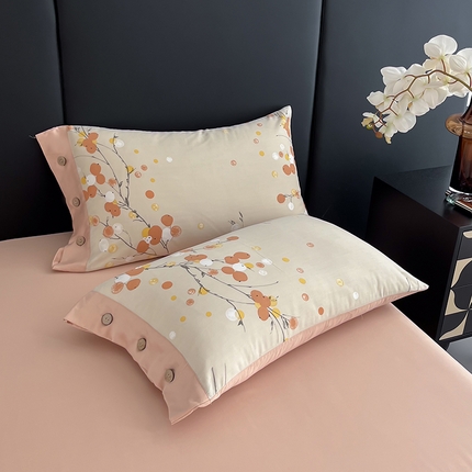 91家纺网 家纺一手货源 找家纺 艾迪尚家纺 2025新款柔丝茸磨毛印花纽扣款单枕套 夏木之梦