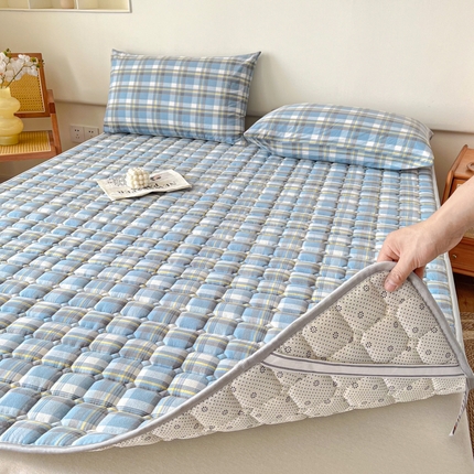 卡伦家纺 2025新款全棉色织水洗棉夹棉床垫席梦思保护垫 莫妮兰
