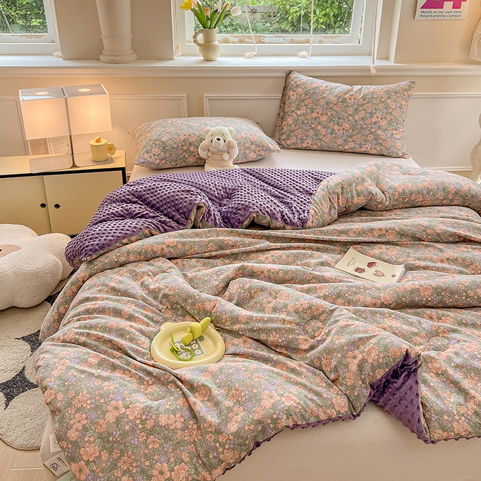 91家纺网 家纺一手货源 找家纺 居易简 2025新款水洗棉双层纱豆豆绒被被子被芯冬被春秋被豆豆被加绒直播  莫奈庄园