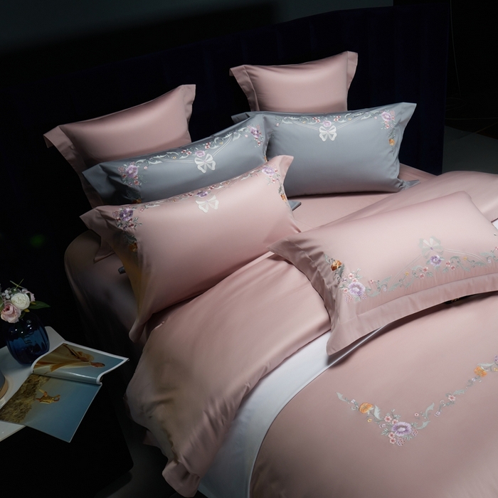 91家纺网 家纺一手货源 找家纺 美娘阁2025新款双股长绒棉居家款四件套 花与爱丽丝-粉玉色