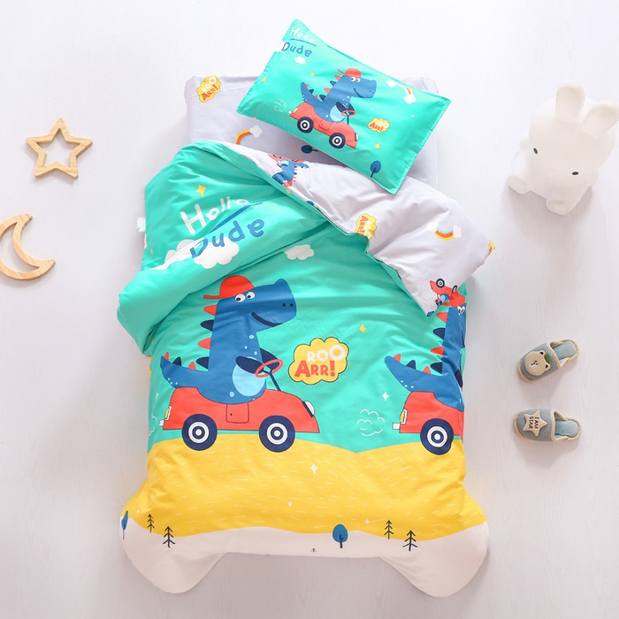 91家纺网 家纺一手货源 找家纺 鱼宝 2025新款全棉幼儿园套件 恐龙开车