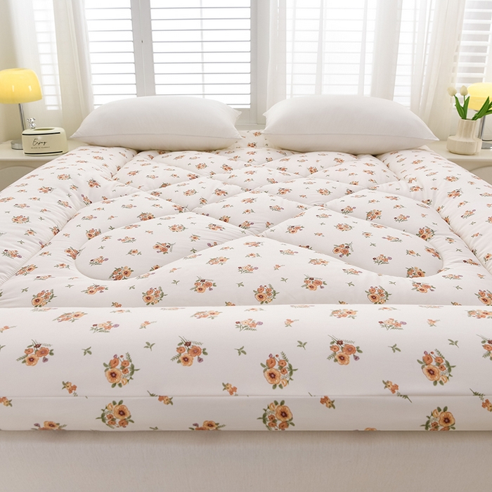 91家纺网 家纺一手货源 找家纺 富威堡家纺 2025新款双层纱棉花床垫 淡雅年华