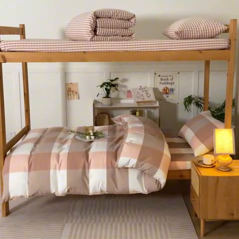 91家纺网 家纺一手货源 找家纺 2025新款全棉水洗棉被套纯棉单双人宿舍学生-可配3件套 粉大格