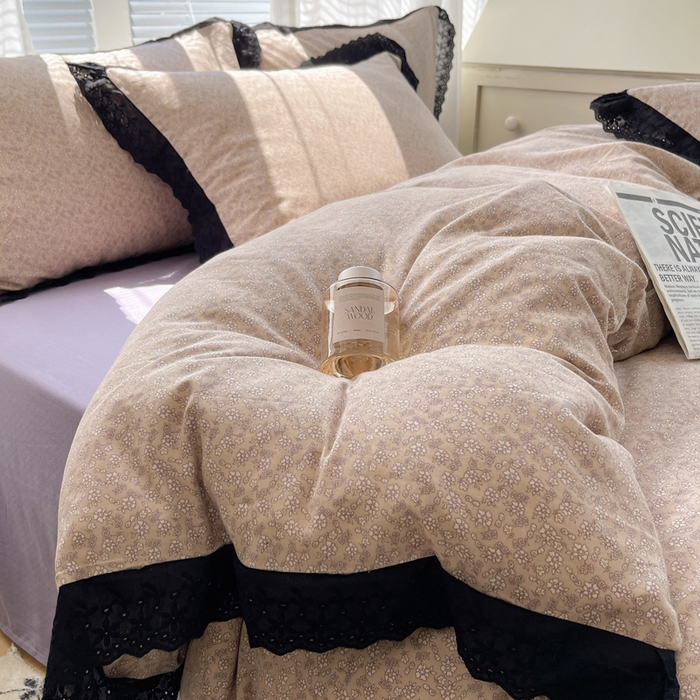 91家纺网 家纺一手货源 找家纺 2025新款全棉黑边双层纱花边款四件套 花边款-花卉