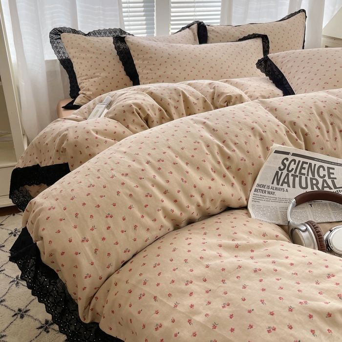 91家纺网 家纺一手货源 找家纺 2025新款全棉黑边双层纱花边款四件套 花边款-韩式小花