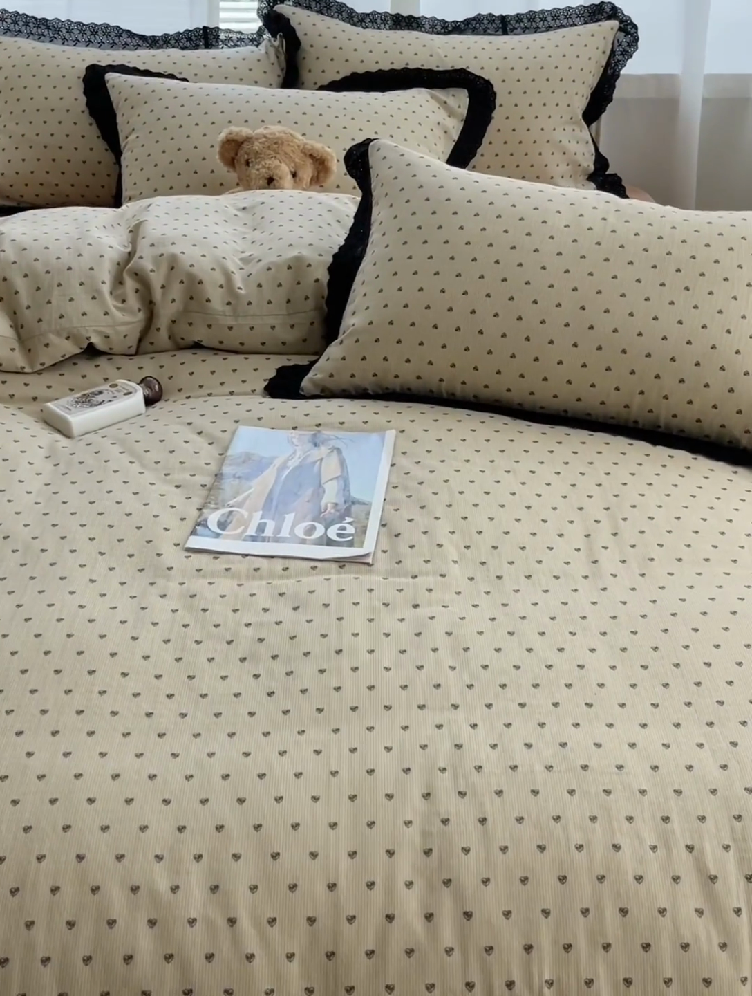 91家纺网 家纺一手货源 找家纺 2025新款全棉黑边双层纱花边款四件套 花边款-韩式小花