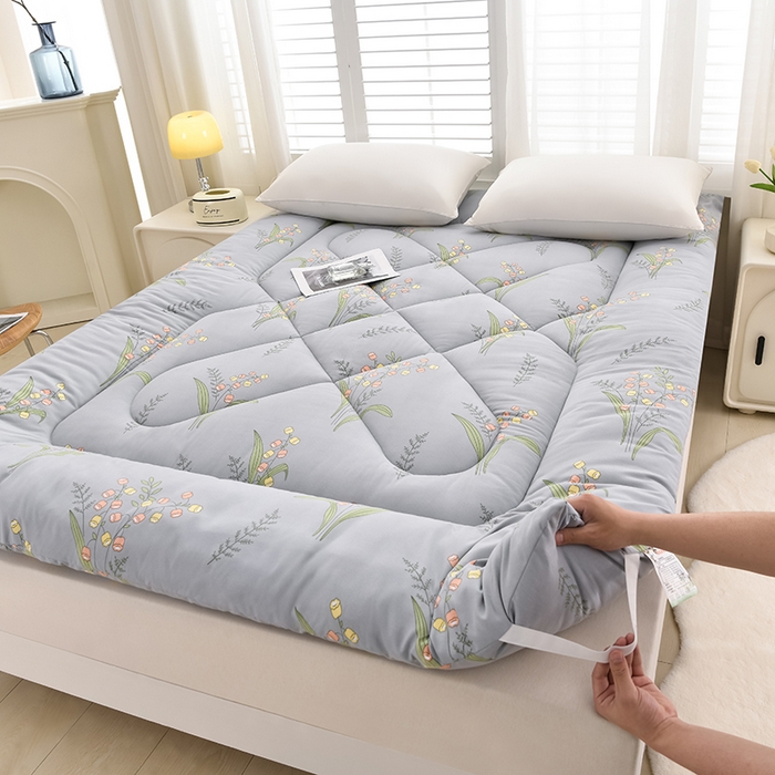 91家纺网 家纺一手货源 找家纺 富威堡家纺 2025新款双层纱棉花床垫 盛夏光年