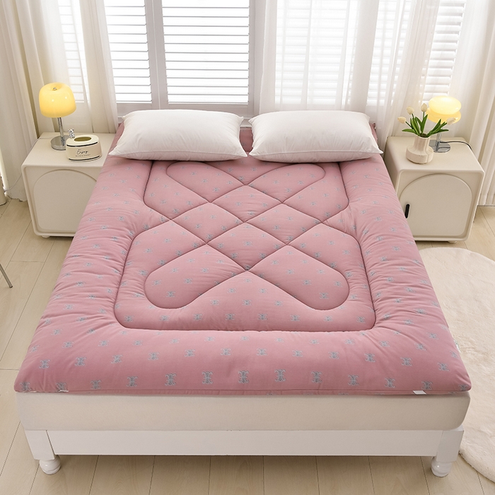 91家纺网 家纺一手货源 找家纺 富威堡家纺 2025新款双层纱棉花床垫 莫奈