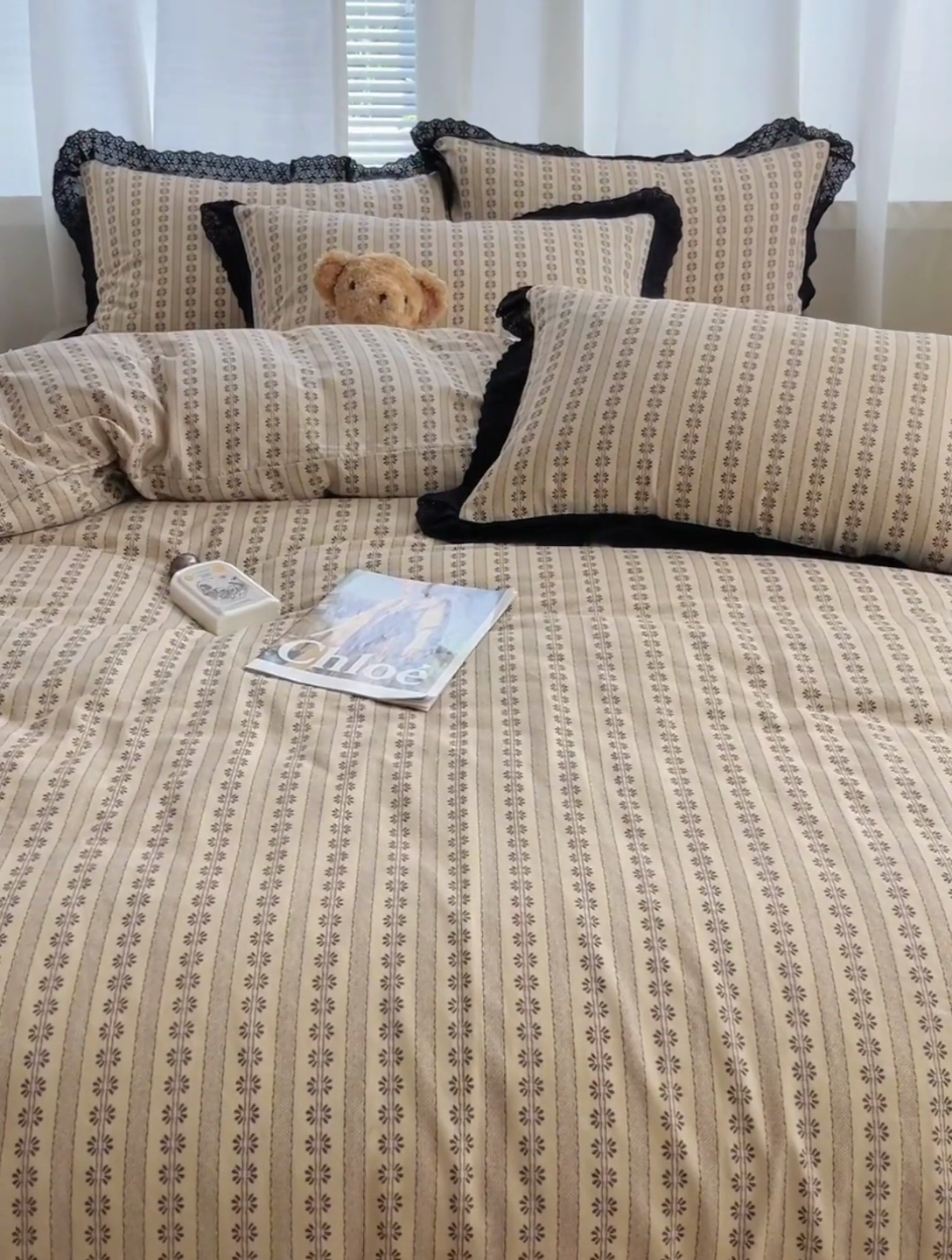 91家纺网 家纺一手货源 找家纺 2025新款全棉黑边双层纱花边款四件套 花边款-画染