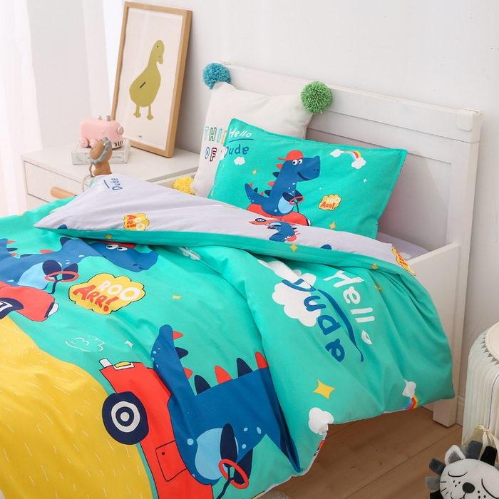 91家纺网 家纺一手货源 找家纺 鱼宝 2025新款全棉幼儿园套件 恐龙开车