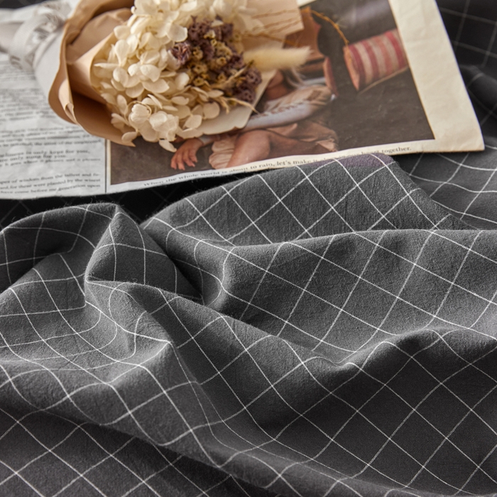 91家纺网 家纺一手货源 找家纺 2025新款全棉色织水洗棉四件套被套三件套系列 灰小方格