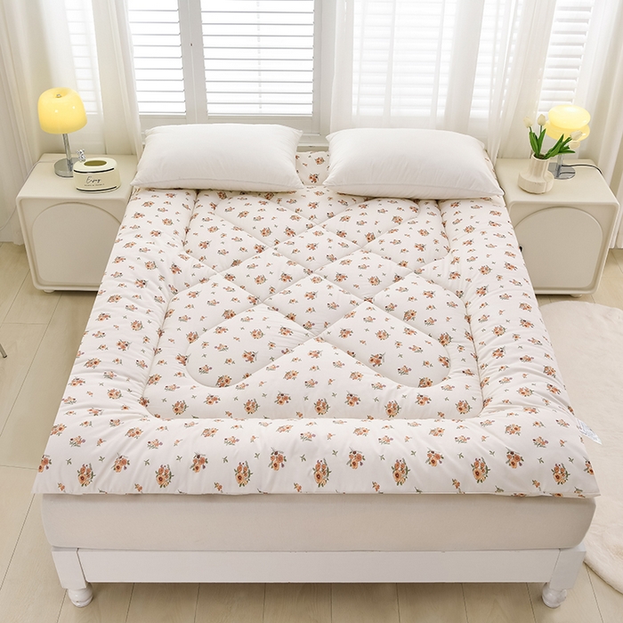 91家纺网 家纺一手货源 找家纺 富威堡家纺 2025新款双层纱棉花床垫 淡雅年华