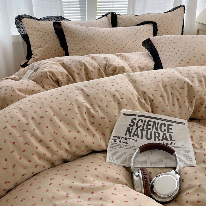 91家纺网 家纺一手货源 找家纺 2025新款全棉黑边双层纱花边款四件套 花边款-韩式小花