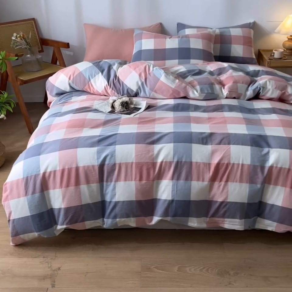 91家纺网 家纺一手货源 找家纺 2025新款全棉色织水洗棉四件套被套三件套系列 英伦粉