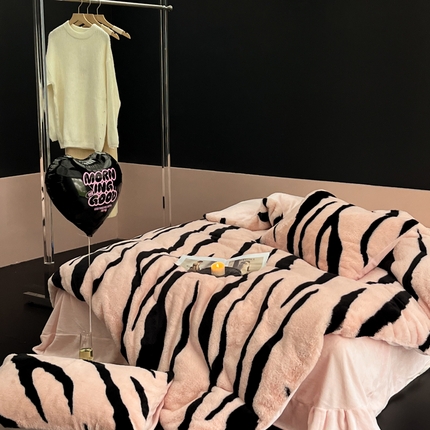 左视觉 甜酷风兔毛套件拍摄样片