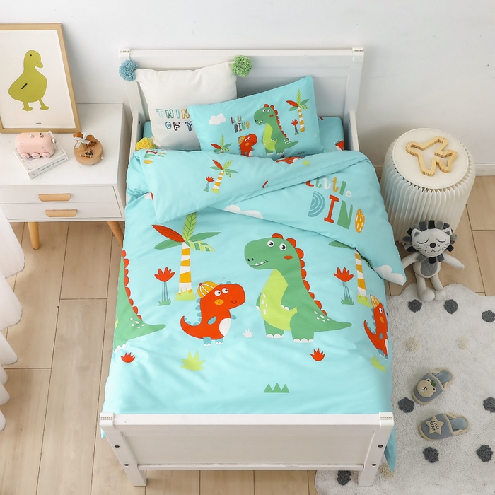 91家纺网 家纺一手货源 找家纺 鱼宝 2025新款全棉幼儿园套件 恐龙兄弟蓝