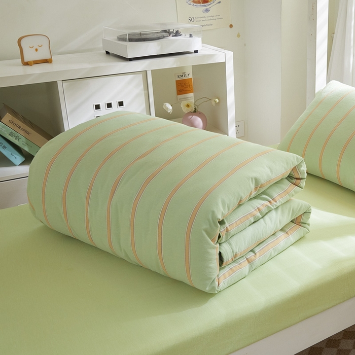 91家纺网 家纺一手货源 找家纺 吾诺家居 2024学生季新款全棉学生宿舍三件套六件套组合系列 桔绿条