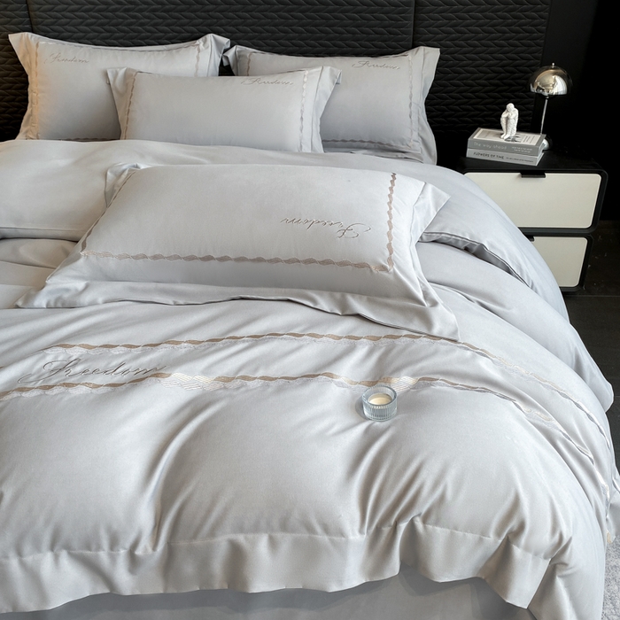 91家纺网 家纺一手货源 找家纺  青柚 2024新款亲肤棉磨毛轻奢刺绣四件套-邂逅 邂逅-绅士灰