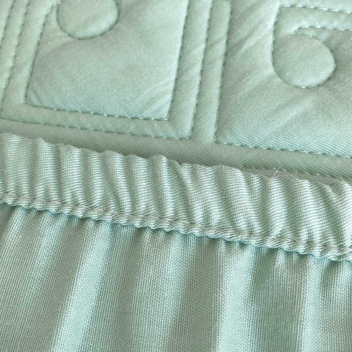 91家纺网 家纺一手货源 找家纺 豪选家纺 2025最新上市秋冬新品爆款国风纯棉新疆棉夹棉床笠四季款   国风-水绿