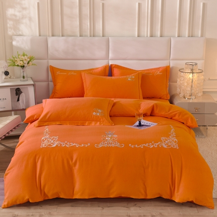 91家纺网 家纺一手货源 找家纺 （总）磨毛世家家纺 2025秋冬新款素色加厚绣花四件套纯色