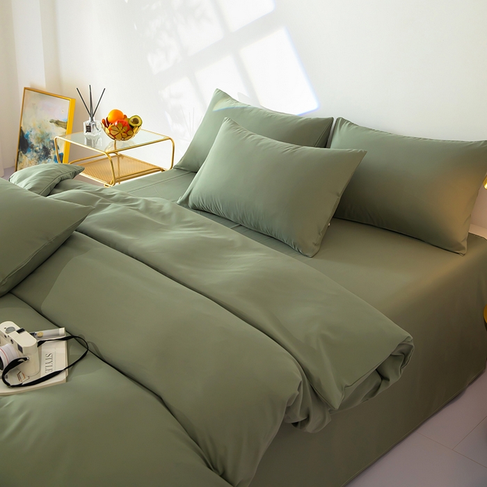 91家纺网 家纺一手货源 找家纺 梦莱家纺 2024新款亲肤磨毛纯色拼色轻奢系列四件套 橄榄绿