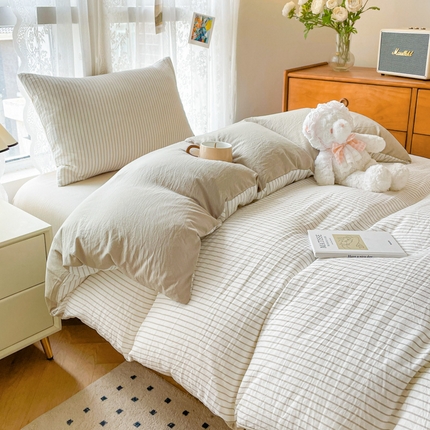 91家纺网 家纺一手货源 找家纺 （总）悦织湾家纺 2025新款水洗棉纯色条纹小眼睛学生宿舍三件套