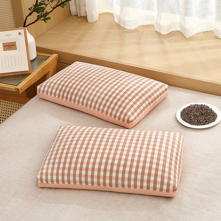 91家纺网 家纺一手货源 找家纺 （总）梦叶草 2024新款全棉水洗棉A版格子B版纯色双拼荞麦枕芯