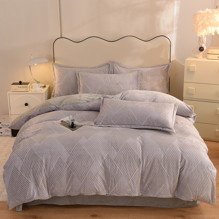 91家纺网 家纺一手货源 找家纺 （总）磨毛世家家纺 2025高克重防静电水晶绒雕花绒四件套宝宝绒