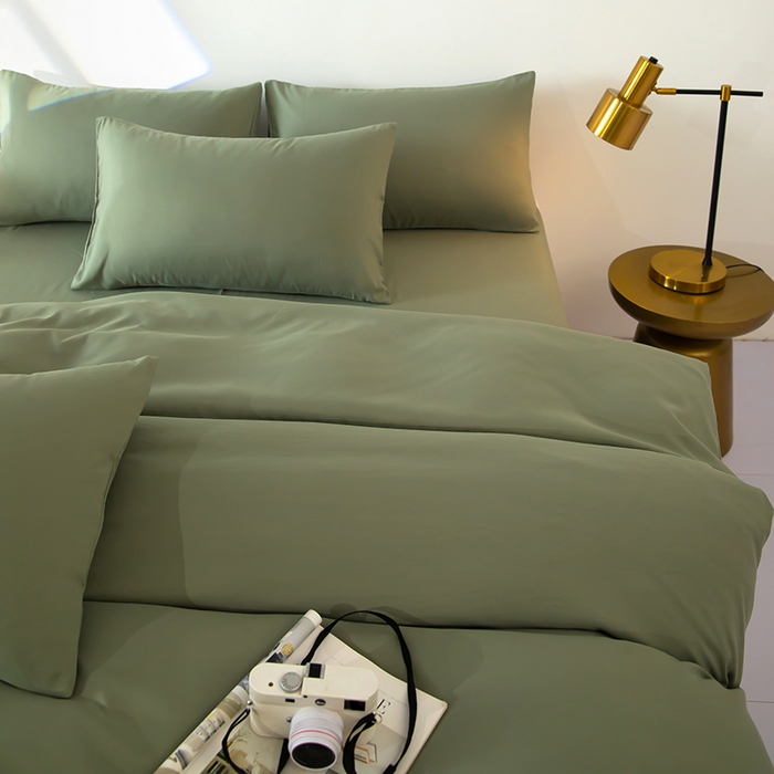 91家纺网 家纺一手货源 找家纺 梦莱家纺 2024新款亲肤磨毛纯色拼色轻奢系列四件套 橄榄绿