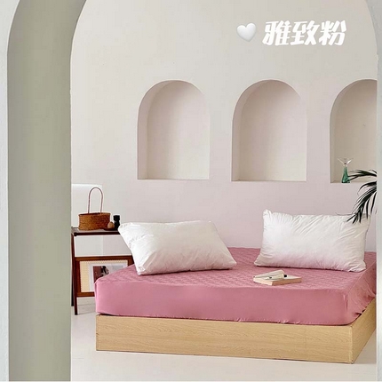 91家纺网 家纺一手货源 找家纺 2024新款全棉斜纹13372夹棉爱心绗缝床笠 雅致粉