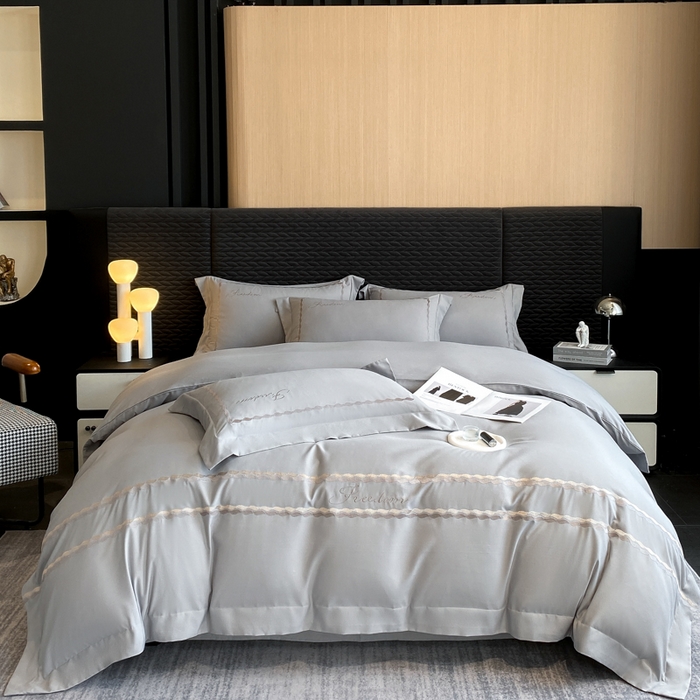 91家纺网 家纺一手货源 找家纺  青柚 2024新款亲肤棉磨毛轻奢刺绣四件套-邂逅 邂逅-绅士灰