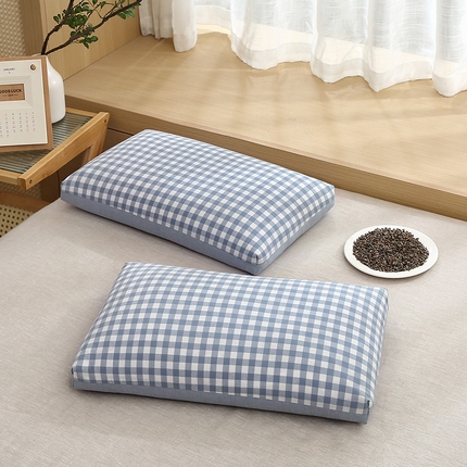 91家纺网 家纺一手货源 找家纺 （总）梦叶草 2024新款全棉水洗棉A版格子B版纯色双拼荞麦枕芯