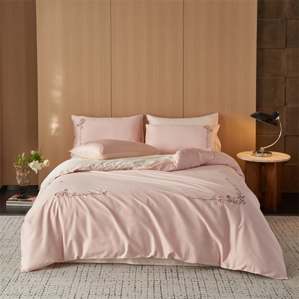 91家纺网 家纺一手货源 找家纺 （总）鼎飞家纺 2024新款全棉新疆长绒棉刺绣四件套-自由玫瑰