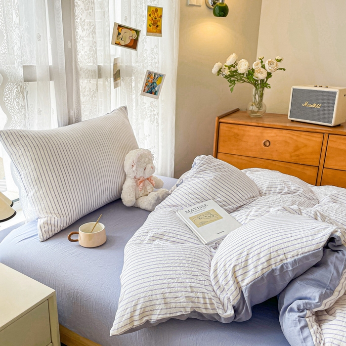 91家纺网 家纺一手货源 找家纺 悦织湾家纺 2025新款水洗棉纯色条纹小眼睛学生宿舍三件套 良品条纹紫