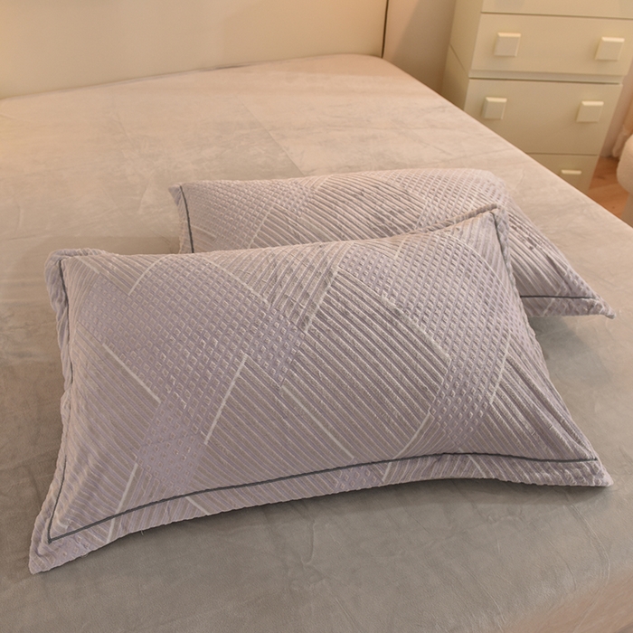 91家纺网 家纺一手货源 找家纺 （总）磨毛世家家纺 2025高克重防静电水晶绒雕花绒四件套宝宝绒