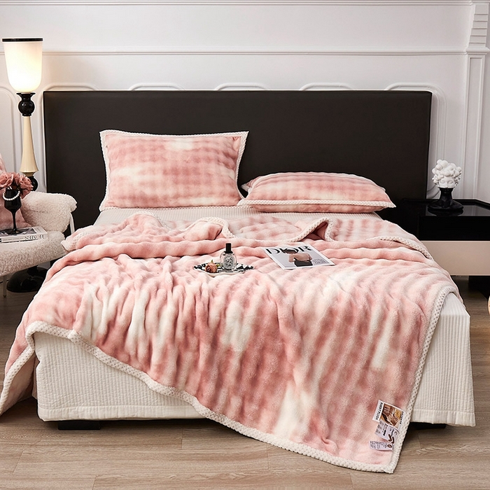 91家纺网 家纺一手货源 找家纺 肖恩毯业 2025新款托斯卡纳兔毛绒毛毯 托斯-少女粉