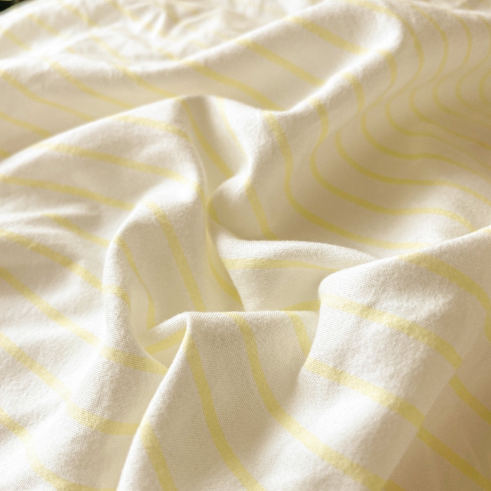 91家纺网 家纺一手货源 找家纺 悦织湾家纺 2025新款水洗棉纯色条纹小眼睛学生宿舍三件套 良品条纹奶黄