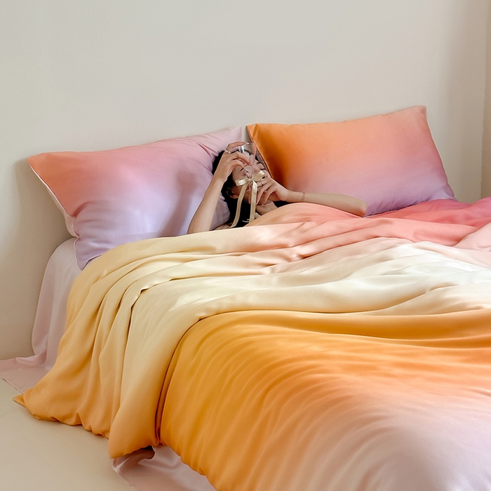 91家纺网 家纺一手货源 找家纺 2024新款60支兰精天丝数码印花四件套 朝霞-柔和桃渐变