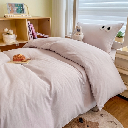 91家纺网 家纺一手货源 找家纺 （总）悦织湾家纺 2025新款水洗棉纯色条纹小眼睛学生宿舍三件套