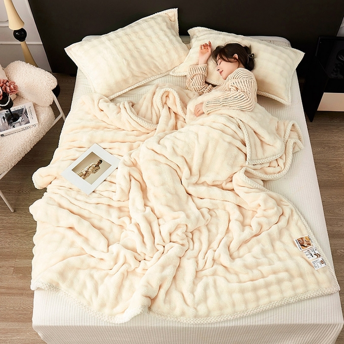 91家纺网 家纺一手货源 找家纺 肖恩毯业 2025新款托斯卡纳兔毛绒毛毯 托斯-奶油白